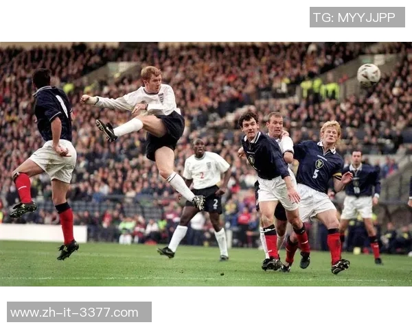 英格兰足球传奇球星的辉煌历程与影响力解析 英格兰足球传奇球星的辉煌历程与影响力解析